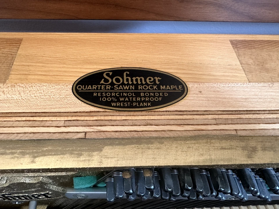 Piano vertical Sohmer & Co. 1982 evaluado Foto 4 de 4