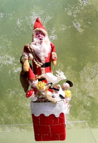 Japan Santa in a Chimney - Clay Face, Cotton - Picture 1 of 3