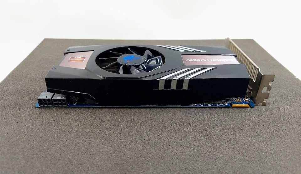 ATI Sapphire Radeon HD 5850 XTREME 1 GB GDDR5 HDMI/DVI/DP Foto 4 de 4