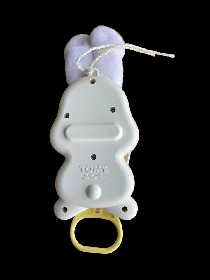 TOMY Blinkie Bunny 1991 w Pull-String, Sound,Moving Eyes & Fur Ears Vintage - Image 2 of 4