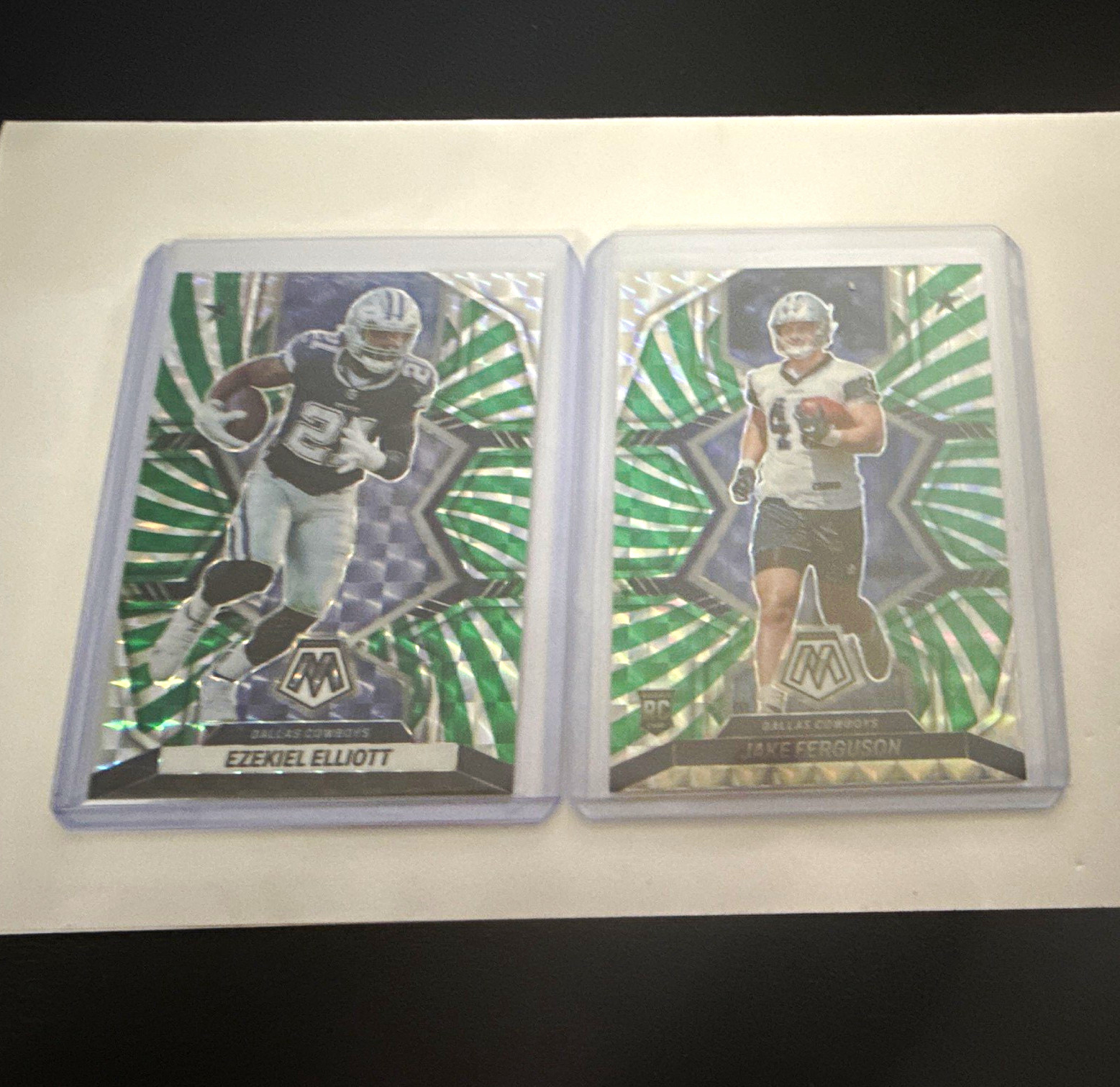 2022 Mosaic Dallas Cowboys Green Swirl/11 lot Ezekiel Elliot & Jake Ferguson