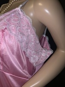 48 2X 3X Vintage Silky Pink Nylon Full Slip Chantilly Wide Lace