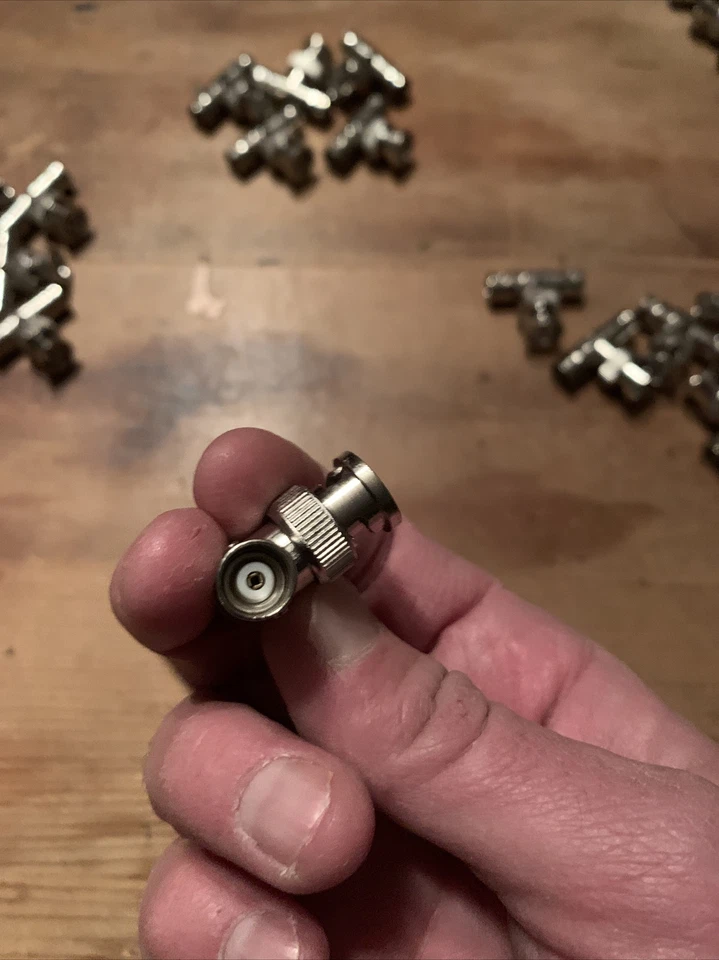 Lote de 5 conectores BNCT Arm Electronics nuevos sin caja Foto 3 de 4