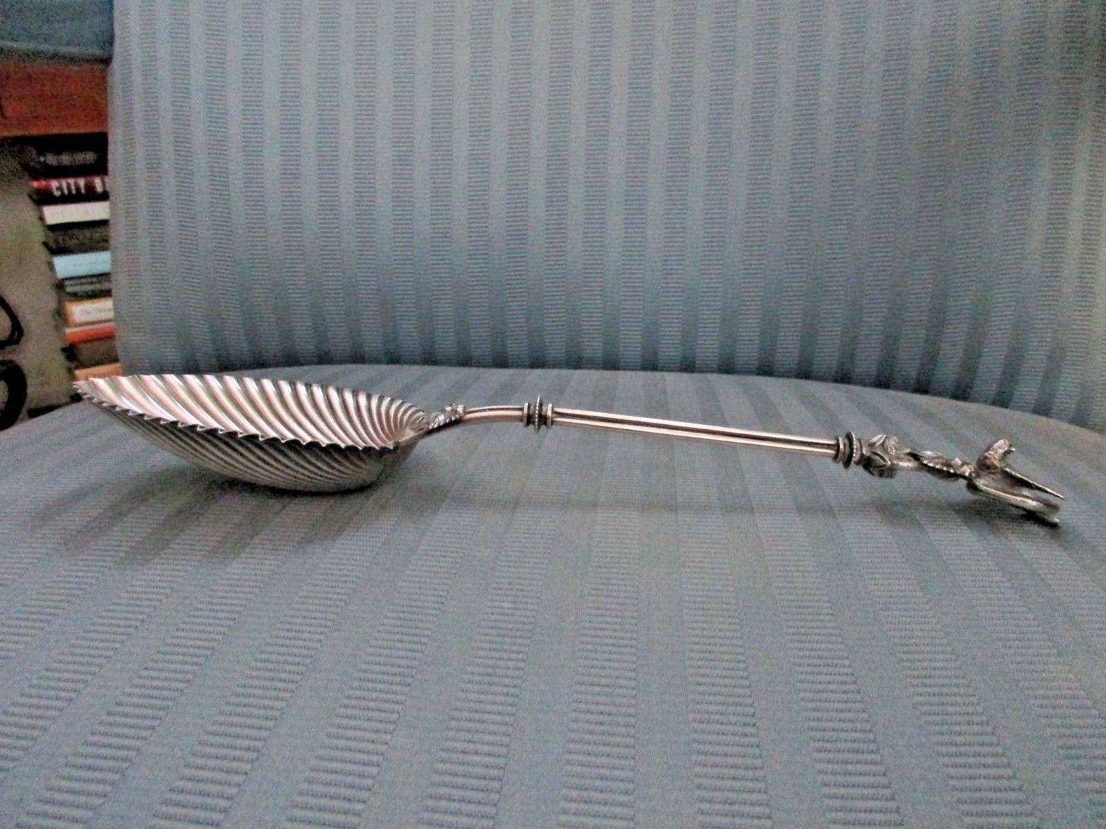 WHITING BIRD's NEST Serving SPOON 1870 STERLING SILVER Baby BIRD 3D 18 FLUTED NM