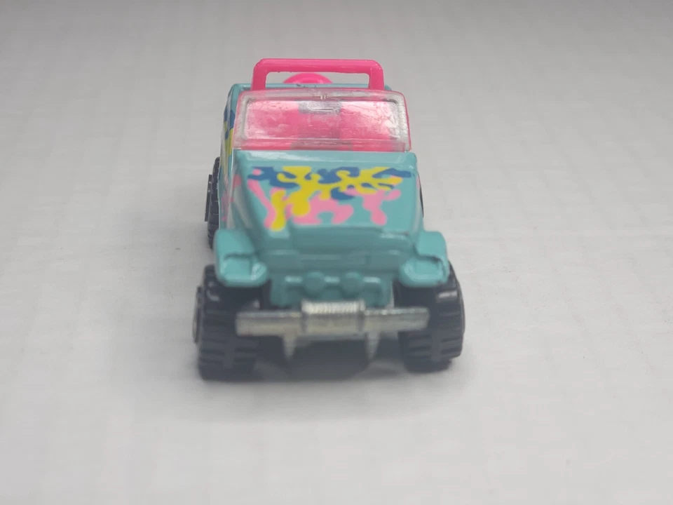 Vintage Hot Wheels 1990 Trailbuster Jeep Pink/Blue Diecast #110 Mattel Car - Image 2 of 4