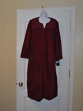 NWT WOMAN'S EARTH ANGELS ROBE SIZE S SOFT, COMFY, BEAUTIFUL