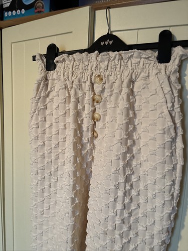 Ladies Ivory Textured Pull On High Waisted Lightweight Ankle Trousers Size M - Picture 2 of 15