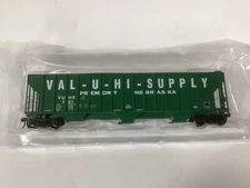 Athearn #81589 HO scale  "Val-U-Hi" 50' FMC 4700 covered hopper Rd. #101