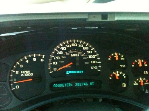 2004 chevy tahoe gauge cluster