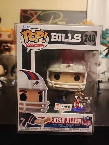 Funko Pop!  NFL Buffalo Bills Josh Allen #249 Fanatics Exclusive/Protector