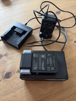 Vax ONEPWR 4.0 Max Akku und Ladestation. *Akku defekt*