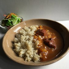Showa Retro Food Replica: Beef Curry with Salad, Life-Size