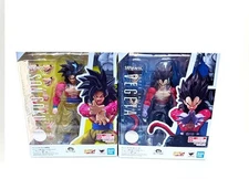 Bandai S.H. Figuarts Dragon Ball GT Super Saiyan 4 Vegeta & Goku figure Set of 2