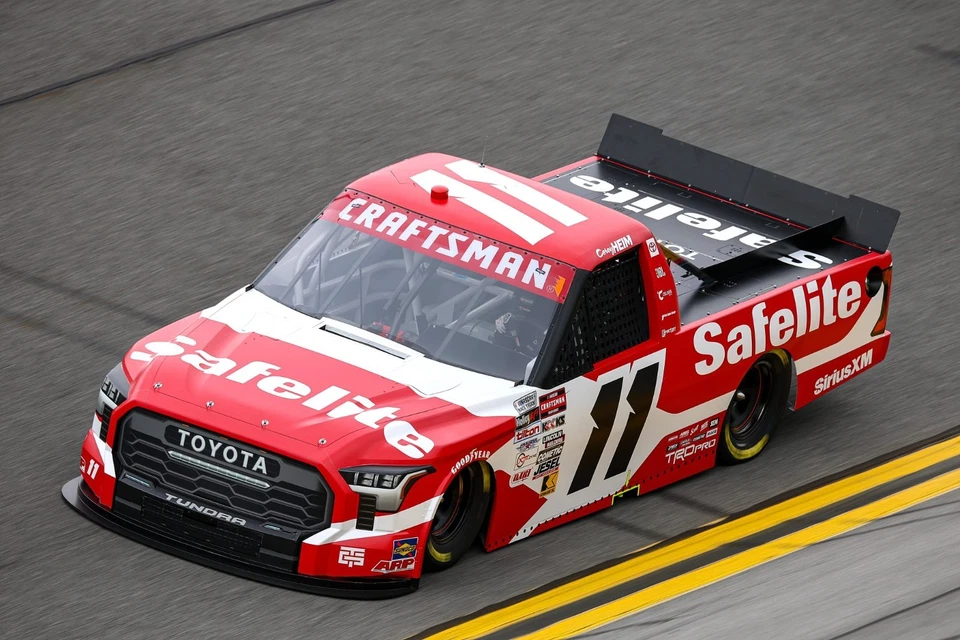 2025 Corey Heim #11 Safelite NASCAR 1:64 Diecast Advent Calendar Loose - Image 2 of 2