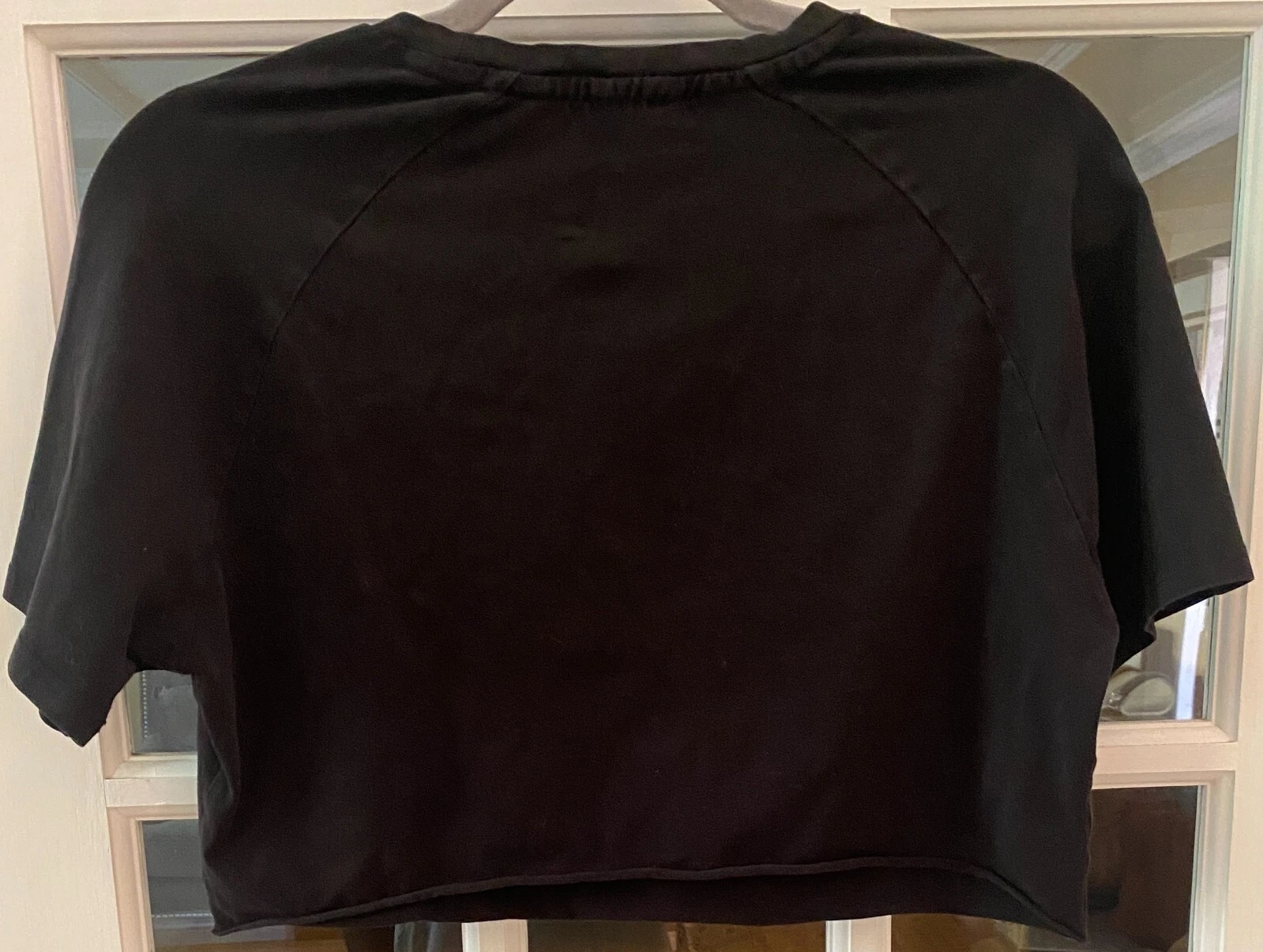 gymshark cropped logo raglan sleeve crew neck pullover shirt