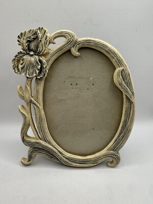 Unique Photo Frame Floral Resin For Oval Photo Display Frame Sz 8 T x 6.5 W (006