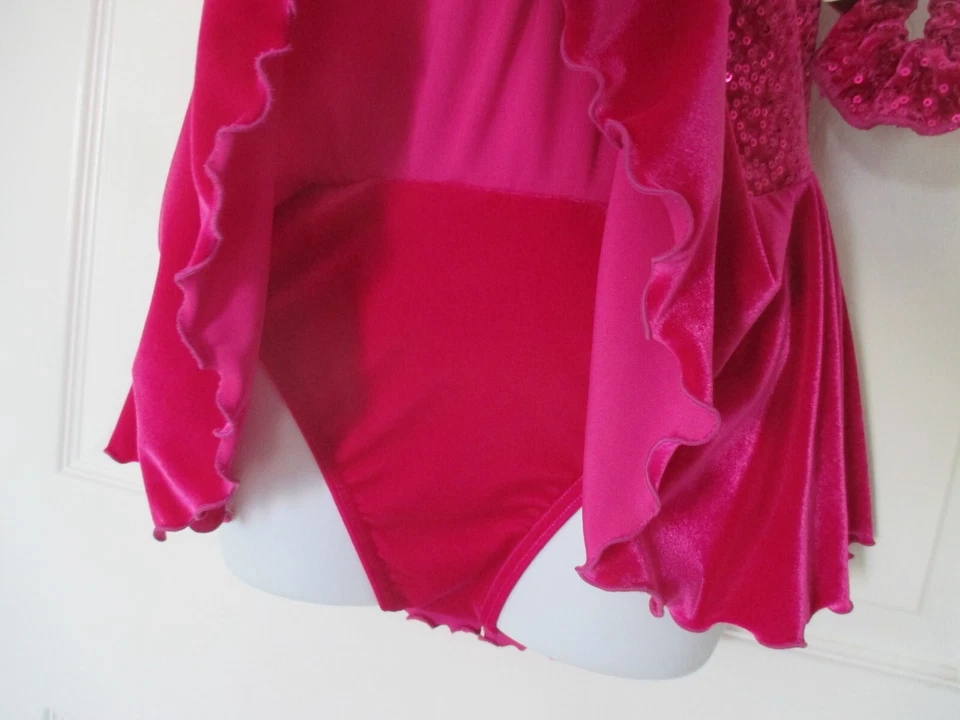 Nuevo con etiquetas Vestido de Patinaje Artístico Mondor Lentejuelas Talla M Rosa Fucsia 2919 Foto 4 de 4