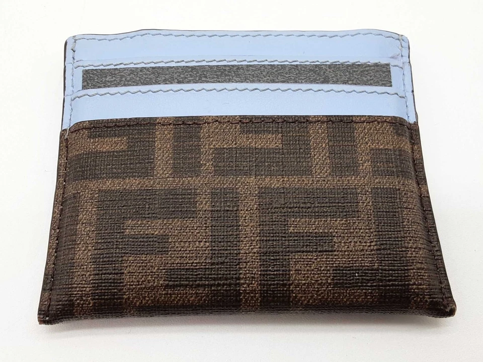 Porta-cartões Fendi Frgmt X Pokemon Dratini monograma revestido de lona Do1125wxzde - Imagem 4 de 4