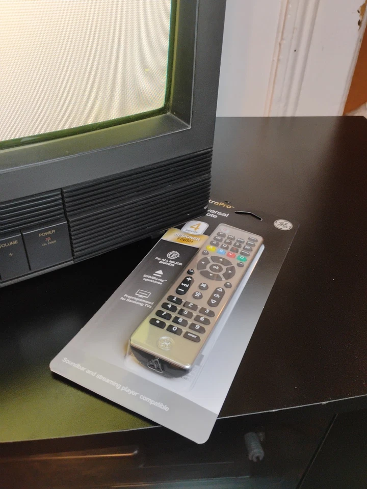 🔥1990 JVC 20" C-2019 CRT TV Vintage Retro Gaming W/Remote RF Connection Old - Image 4 of 4