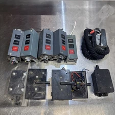 Lot of 5 - 3 Button Open-Close-Stop Access Control Commercial Garage Door Wall 