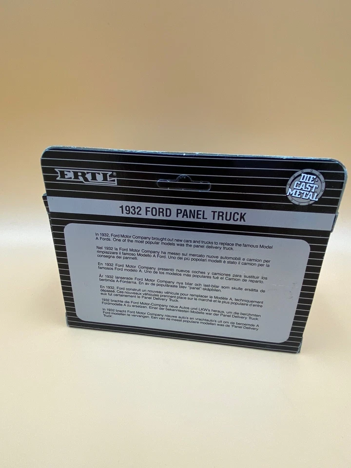 Vintage Ertl Diecast Classic Vehicles 1:43 1932 Ford Panel Truck Daisy's Floral - Image 3 of 4