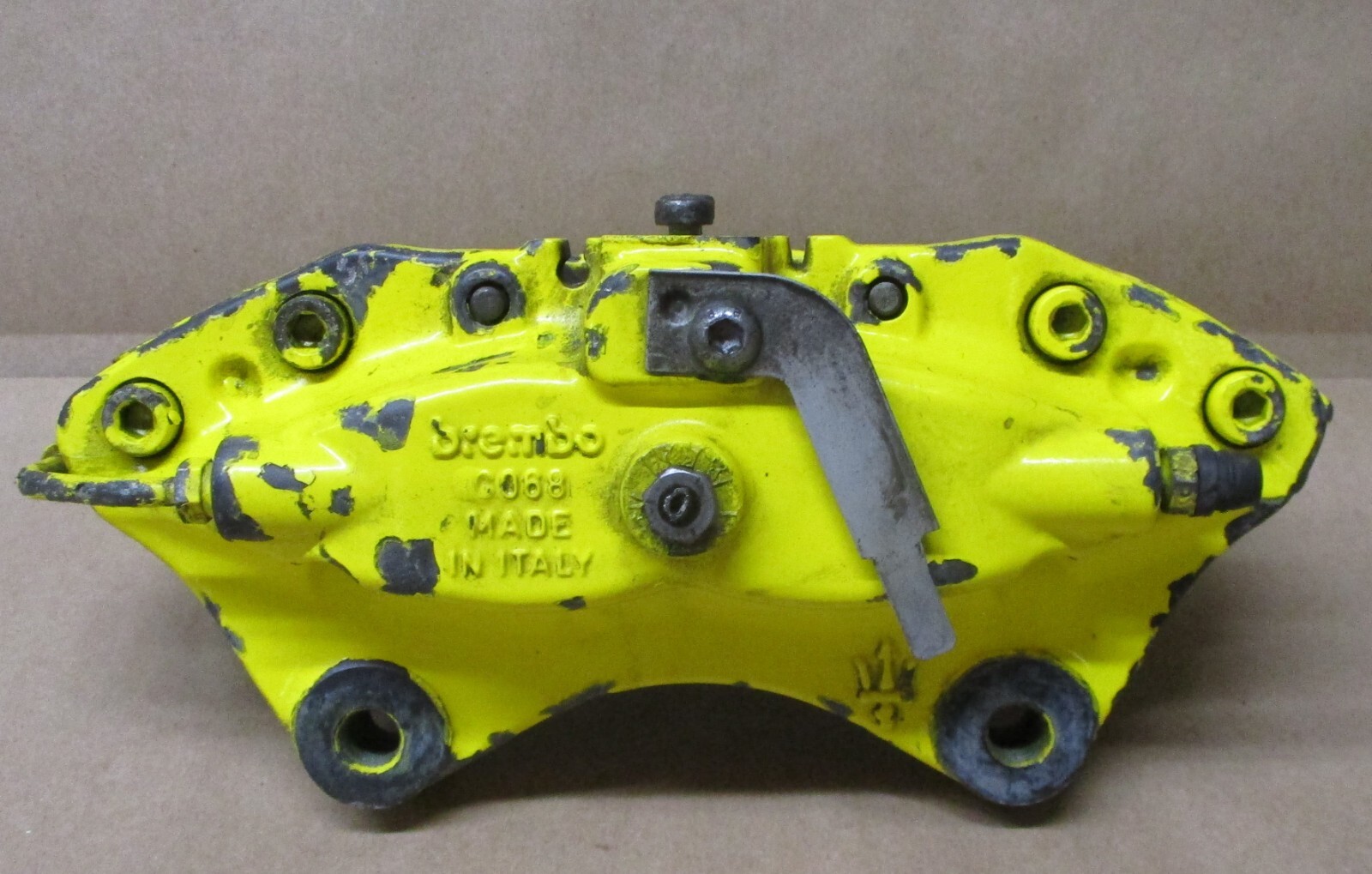 USED OEM MASERATI GHIBLI BREMBO REAR LEFT BRAKE CALIPER C068 FITS 2014-2016