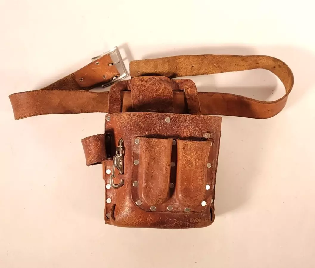 IDEAL Leather Electrician Tool Pouch in the Tool Pouches department at