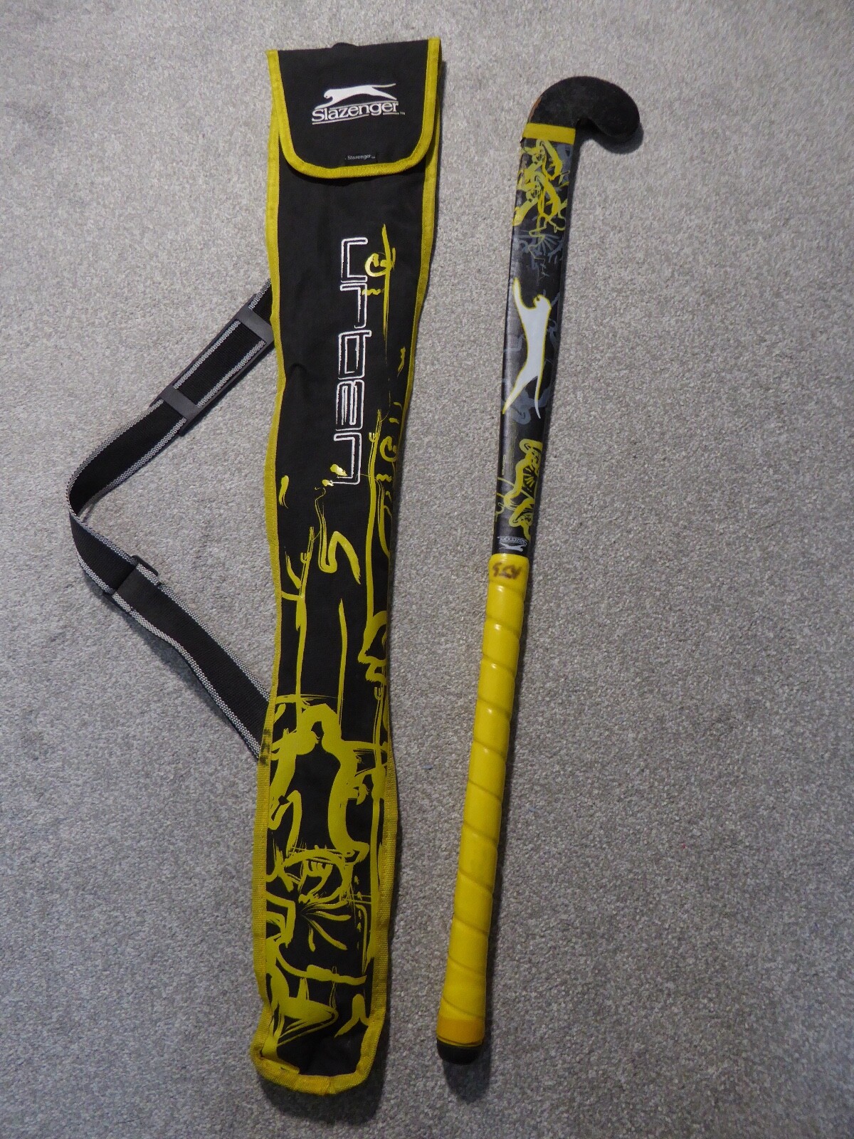 SLAZENGER 'Urban' Composite HOCKEY STICK (34") & CARRY BAG, Field