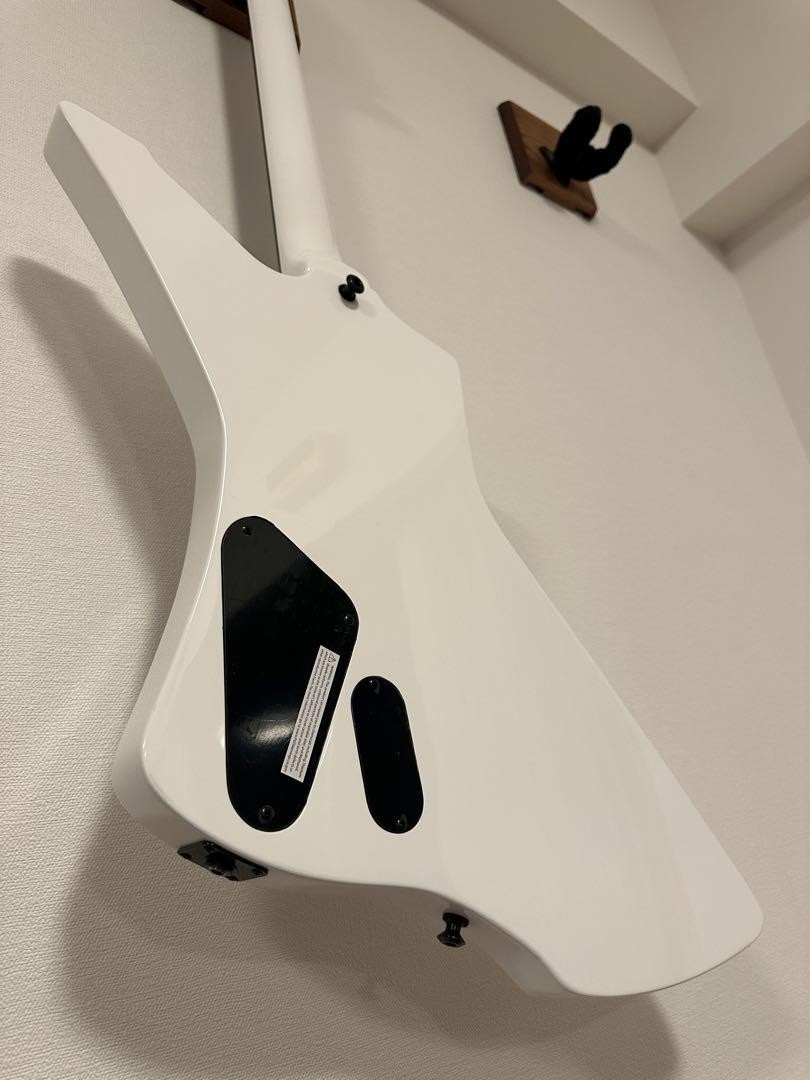 LTD SNAKEBYTE  White ストラップ付き 美品 Ltd Snakebyte Snow White With Strap Safe delivery from Japan
