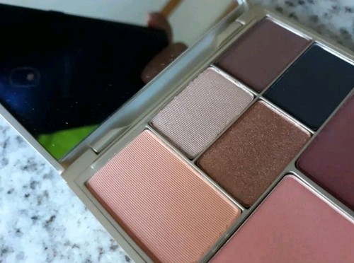 Stila ~ Paleta Perfect Me, Perfect Hue Eye & Cheek TAN/DEEP Nueva AUTÉNTICA - Imagen 4 de 12