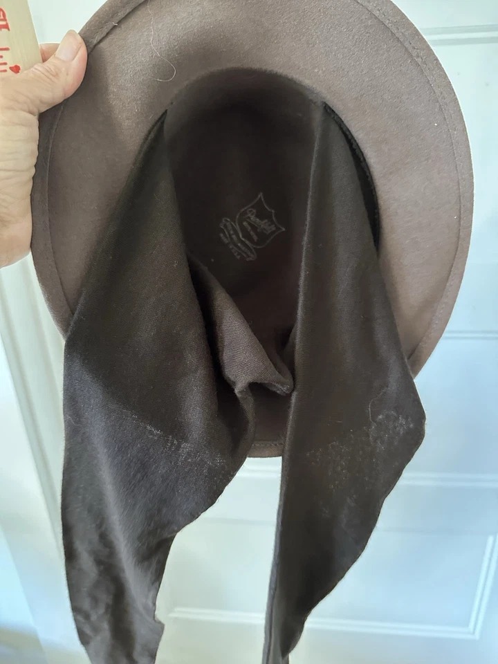 Винтажная женская шляпа-федора 70-х Lord & Taylor с шарфом размер S 100% шерсть сделано в США - Изображение 4 из 4