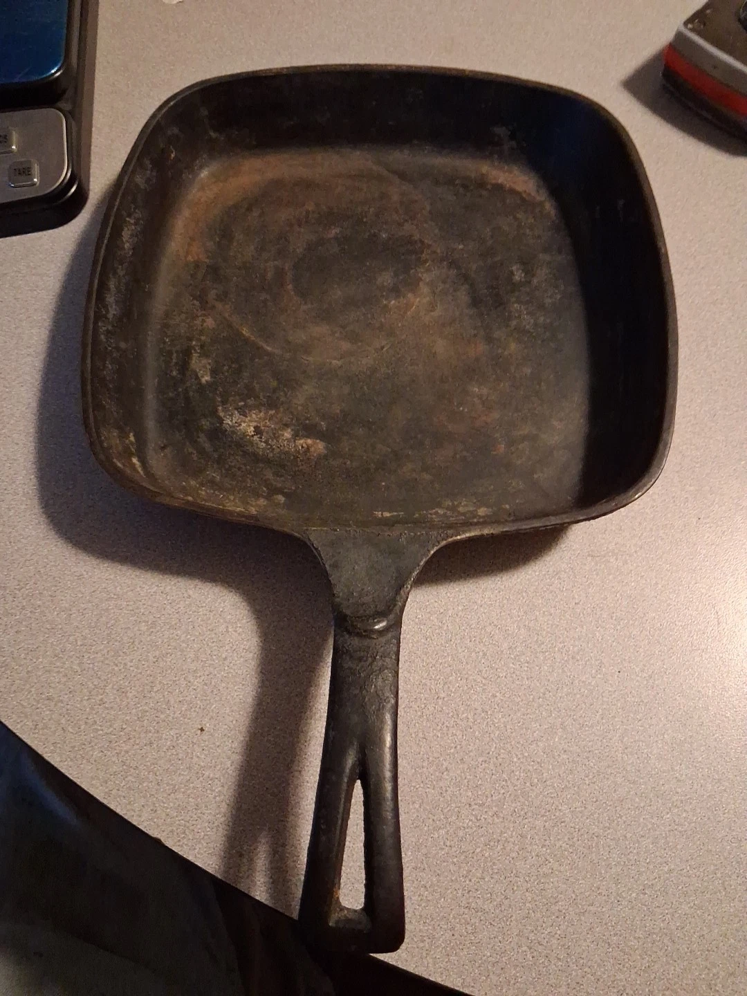 Vintage Wagner Ware Cast Iron Square Skillet 11"x11" Good Used Condition
Opens in a new window or ta