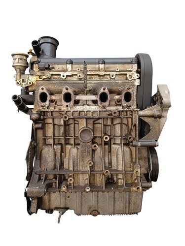 Nackter Motor VW GOLF V PLUS 1.6 8V 102PS BSE 212243 km Motor läuft video