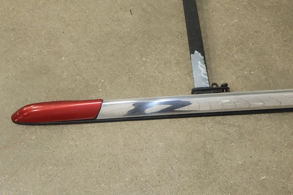 02-14 GMC Yukon XL/Suburban/ESV Cromo/Rojo 89U Conjunto portaequipajes techo Foto 3 de 4