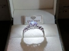 1,00 CT. ANELLO SOLITARIO IN ORO BIANCO 18 KT TIT 750 CON BRILLANTE