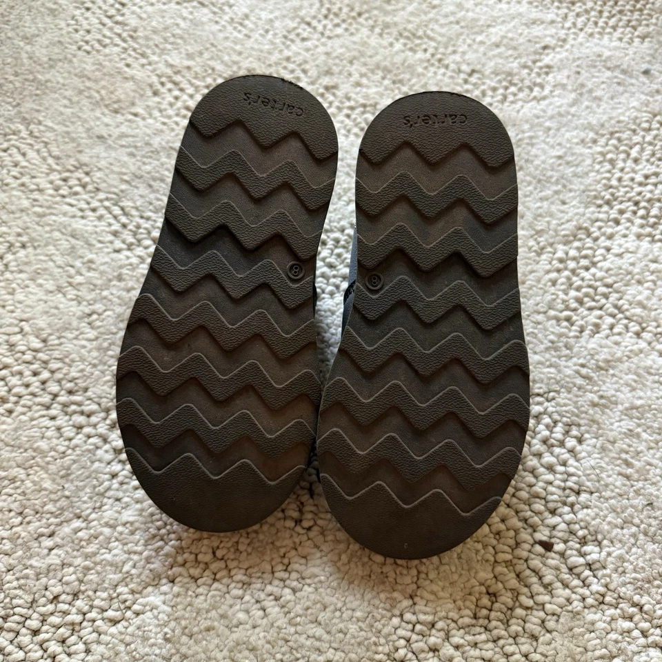 Botas altas Carter’s para niños pequeños, grises, sin cordones. Talla 8 Foto 2 de 2