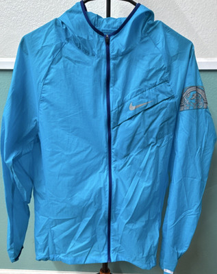 Nike Better World Hooded Lightweight Full Zip Windbreaker Jacket Men s L Blue