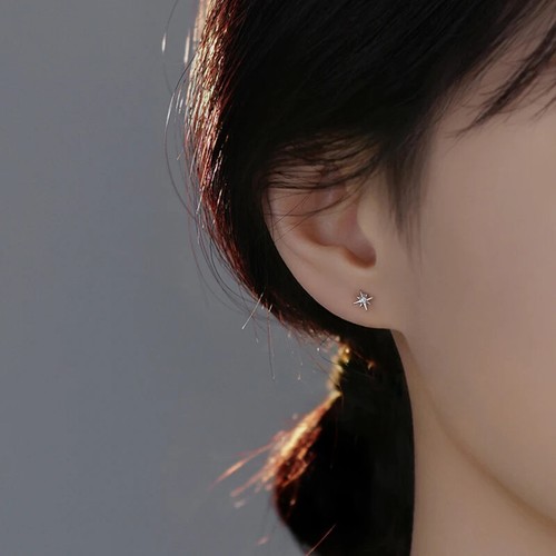 Tiny 925 Sterling Silver Stud Earrings Star Small Sparkly CZ Dainty Minimalist - Picture 4 of 10