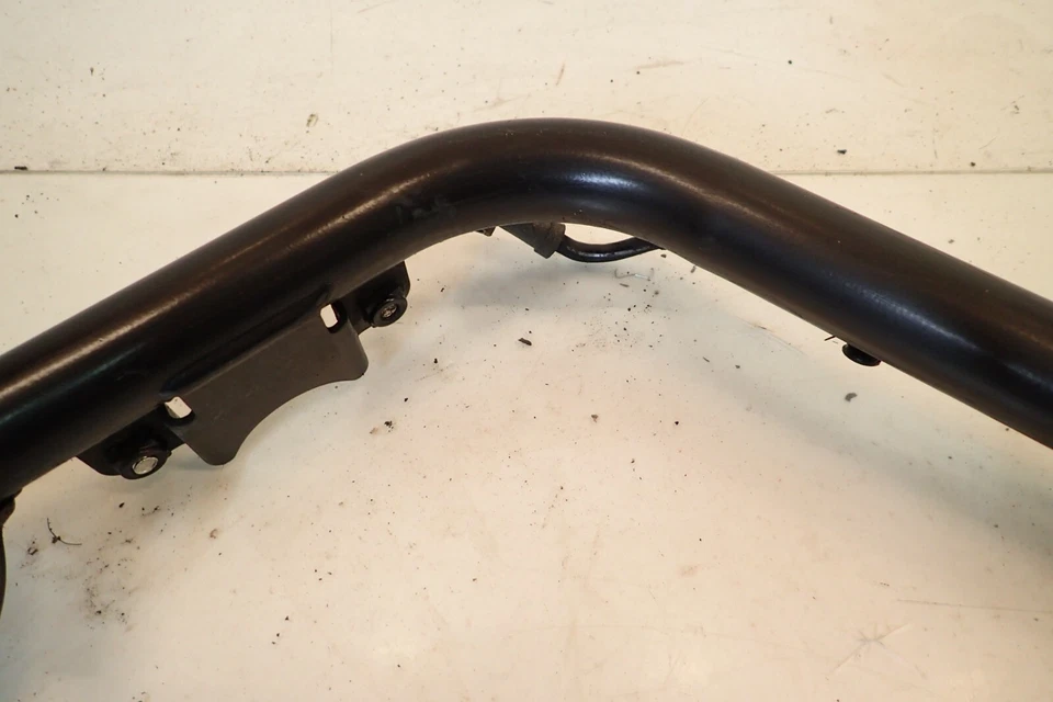 01-19 Triumph Bonneville 800 T100 cuadro inferior derecho cuna Foto 3 de 4