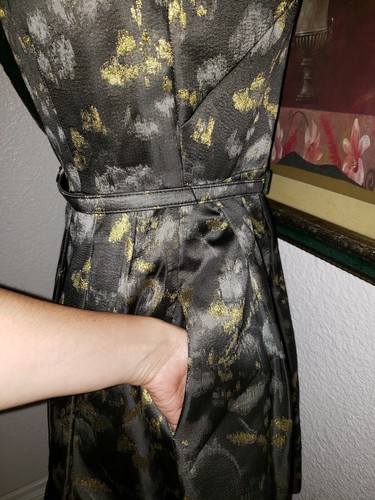 Eliza J schwarz glitzernd gelb ärmellos ausgestelltes Kleid Gr. 2 (small) - Bild 7 von 10