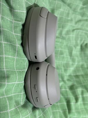 Sony WH-1000XM4 Wireless Silver Noise Canceling Over-ear