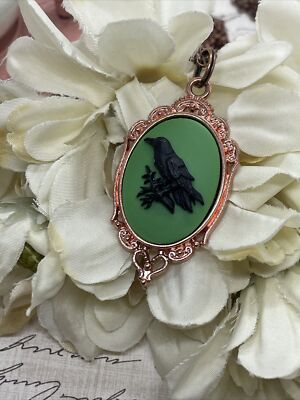 Rose New Gold Green Raven Gothic Crow Heart Wedding Party Jewelry necklace Cameo
