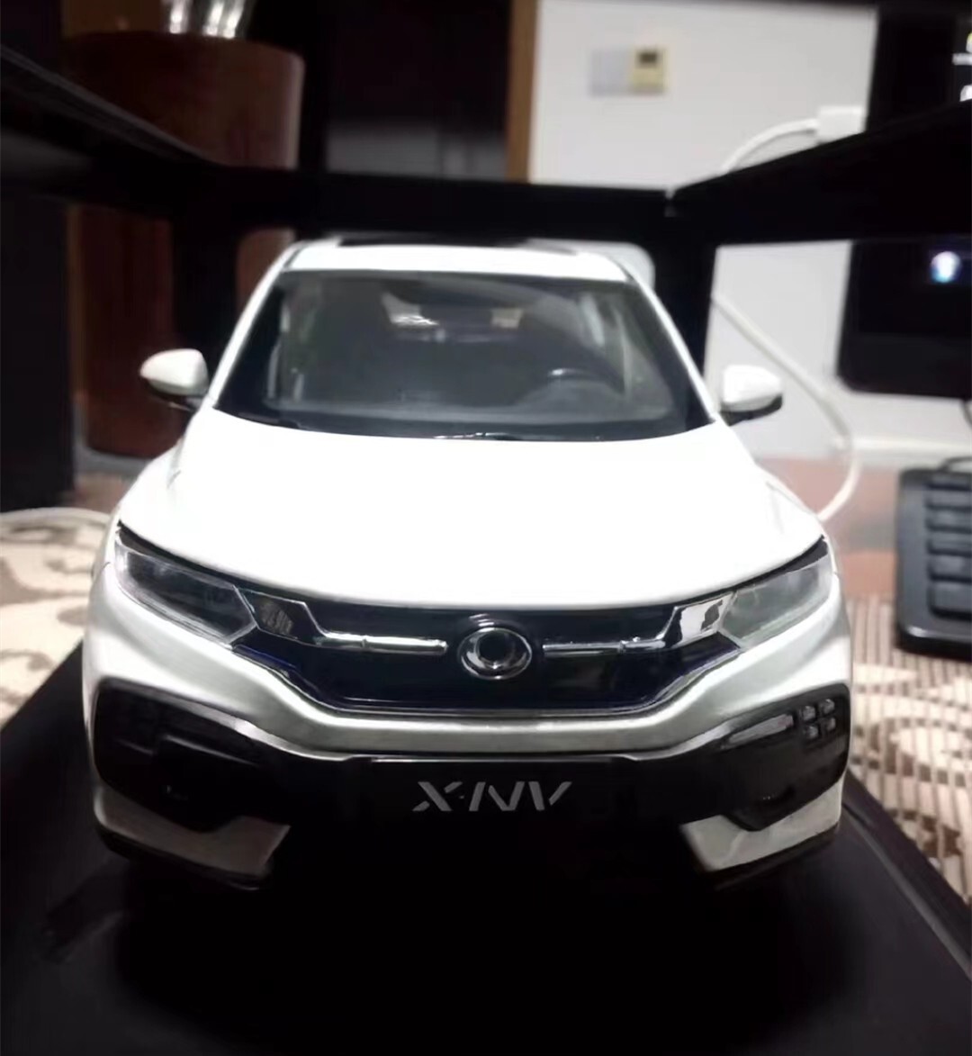 【現状品】HONDA 特注 1/18 ホンダ M-NV 現状品】HONDA 特注 1/18 ホンダ M-NV 1/18 Dongfeng Honda XNV