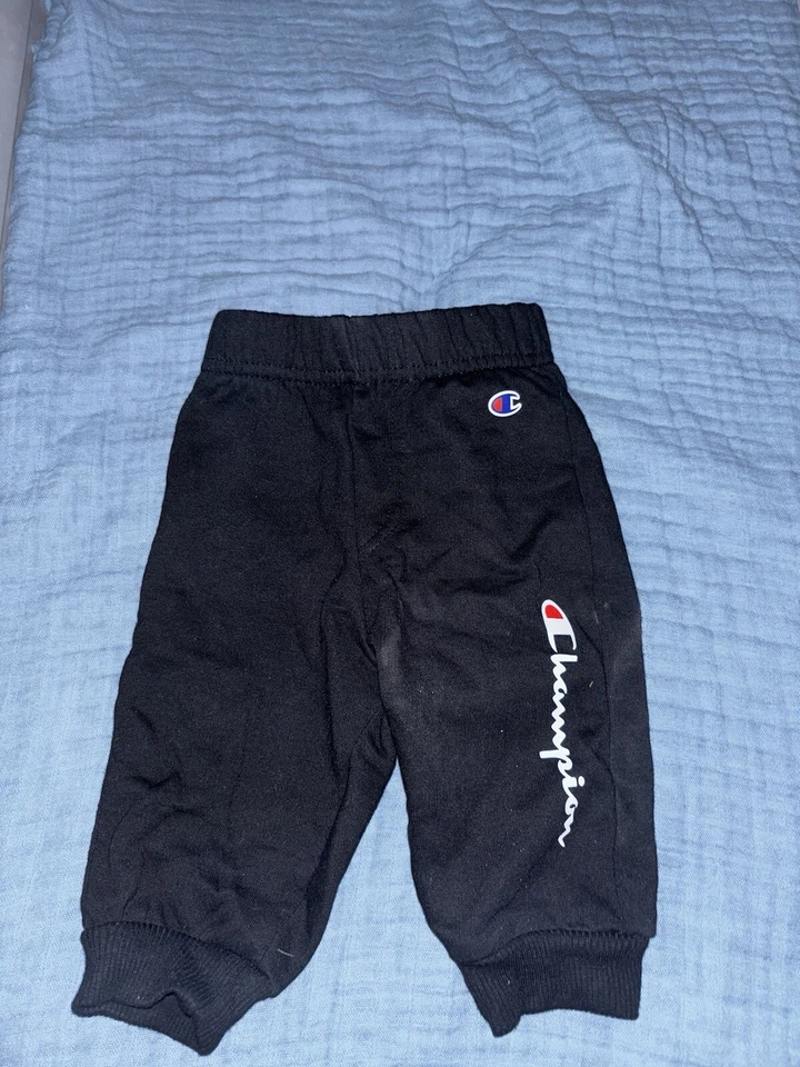 3 month year old Black champion set - Image 3 of 3