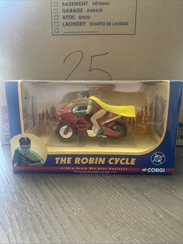 2005 CORGI BATMAN CLASSICS DC THE ROBIN CYCLE 1:16 SCALE DIECAST VEHICLE FIGURE