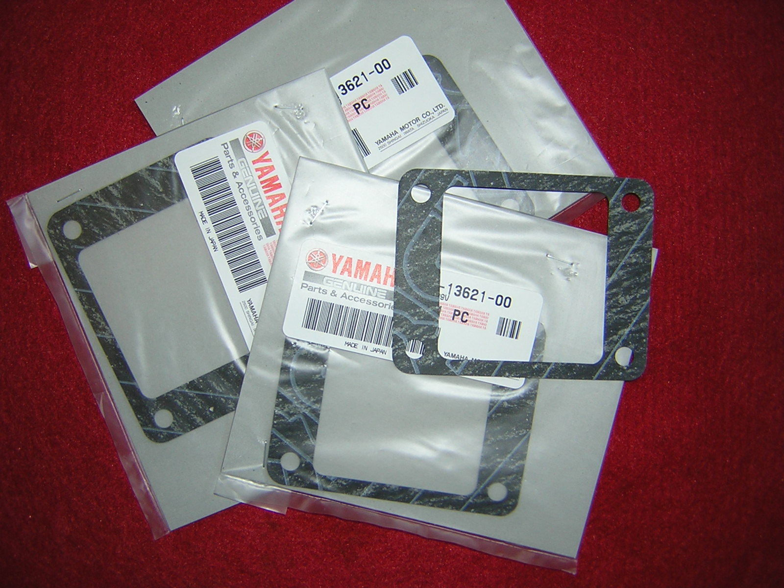 Yamaha TZ750 Reed Valve Gasket Set. Gen.Yam. New (b99)