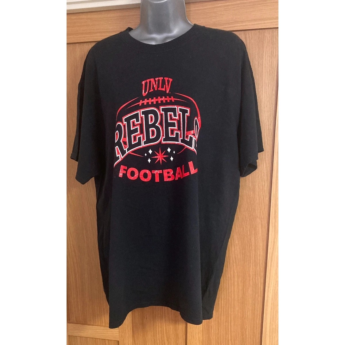 Gildan Heavy Cotton UNLV Rebels Football T-Shirt Black UK XXL