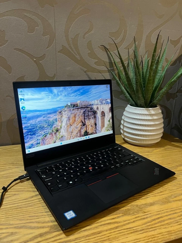 Lenovo E490 i3-8th Gen 1.60GHz. 8GB RAM, 256GB NVME, Win 11 - Image 2 of 4