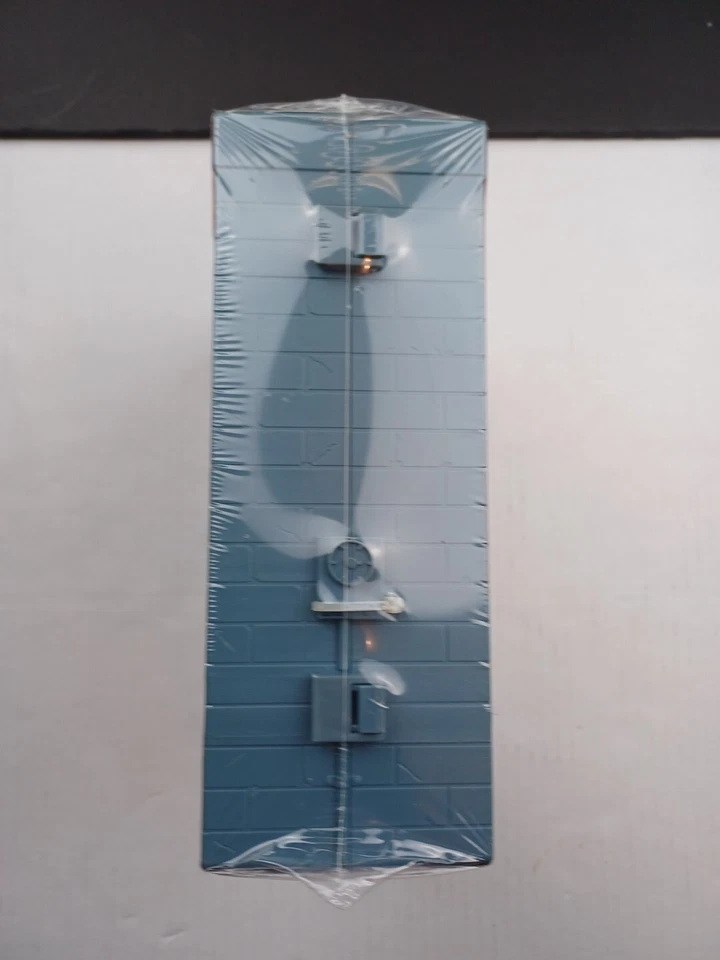 New Flick Trix Bike Shop Sunday Display Case and Red BMX Bike BMX 2011 - Image 3 of 4