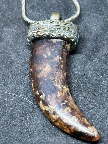 Five Pieces Of Costume Jewellery Necklaces - Picture 12 of 15